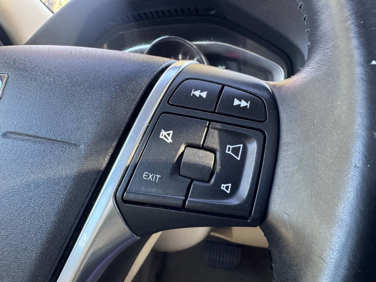 Used 2014 Volvo S60 T5 image 24