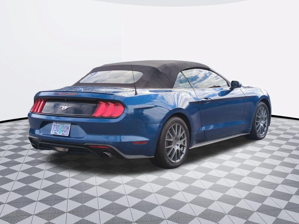 Used 2022 Ford Mustang Premium RWD image 6