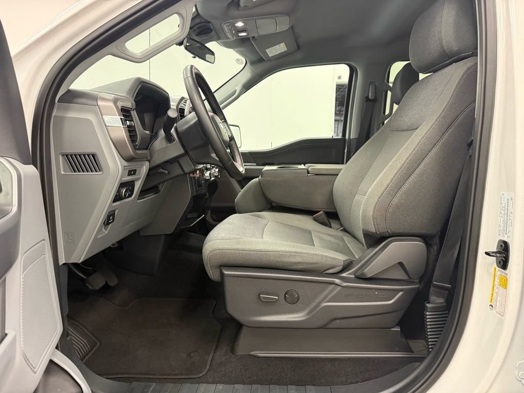 Used 2025 Ford F150 XLT w/ Equipment Group 301A Standard AWD/4WD image 10