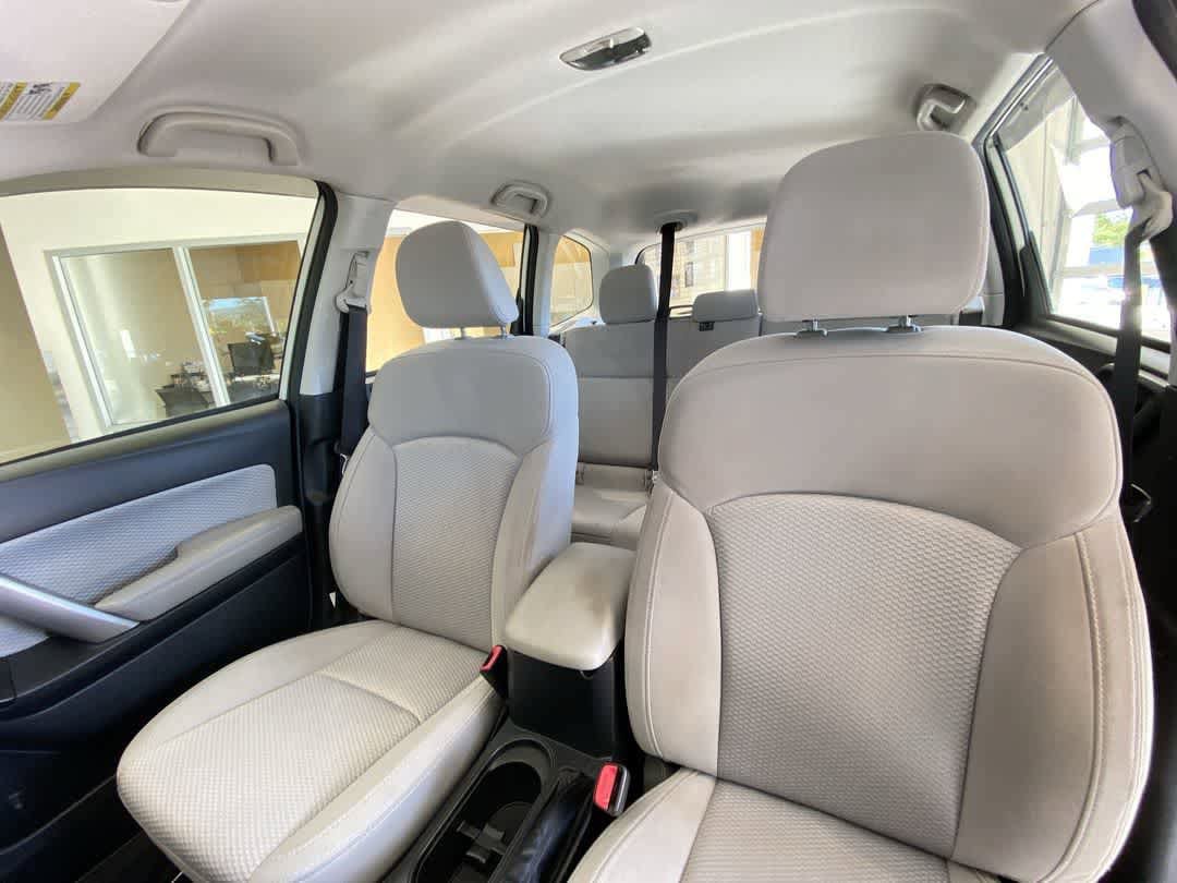 Used 2017 Subaru Forester 2.5i AWD/4WD image 14