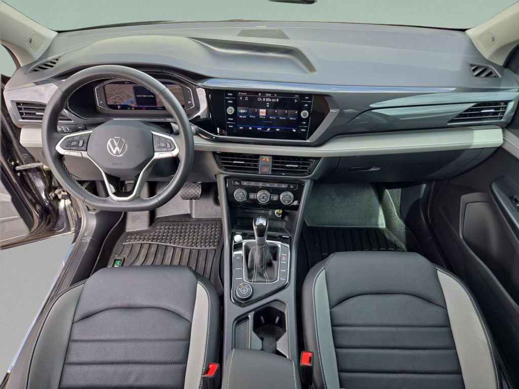 Used 2024 Volkswagen Taos SEL image 18