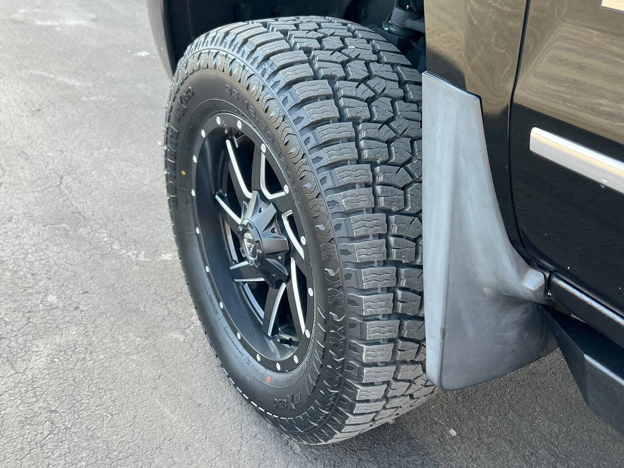 Used 2018 Chevrolet Silverado 2500 High Country w/ Duramax Plus Package image 37