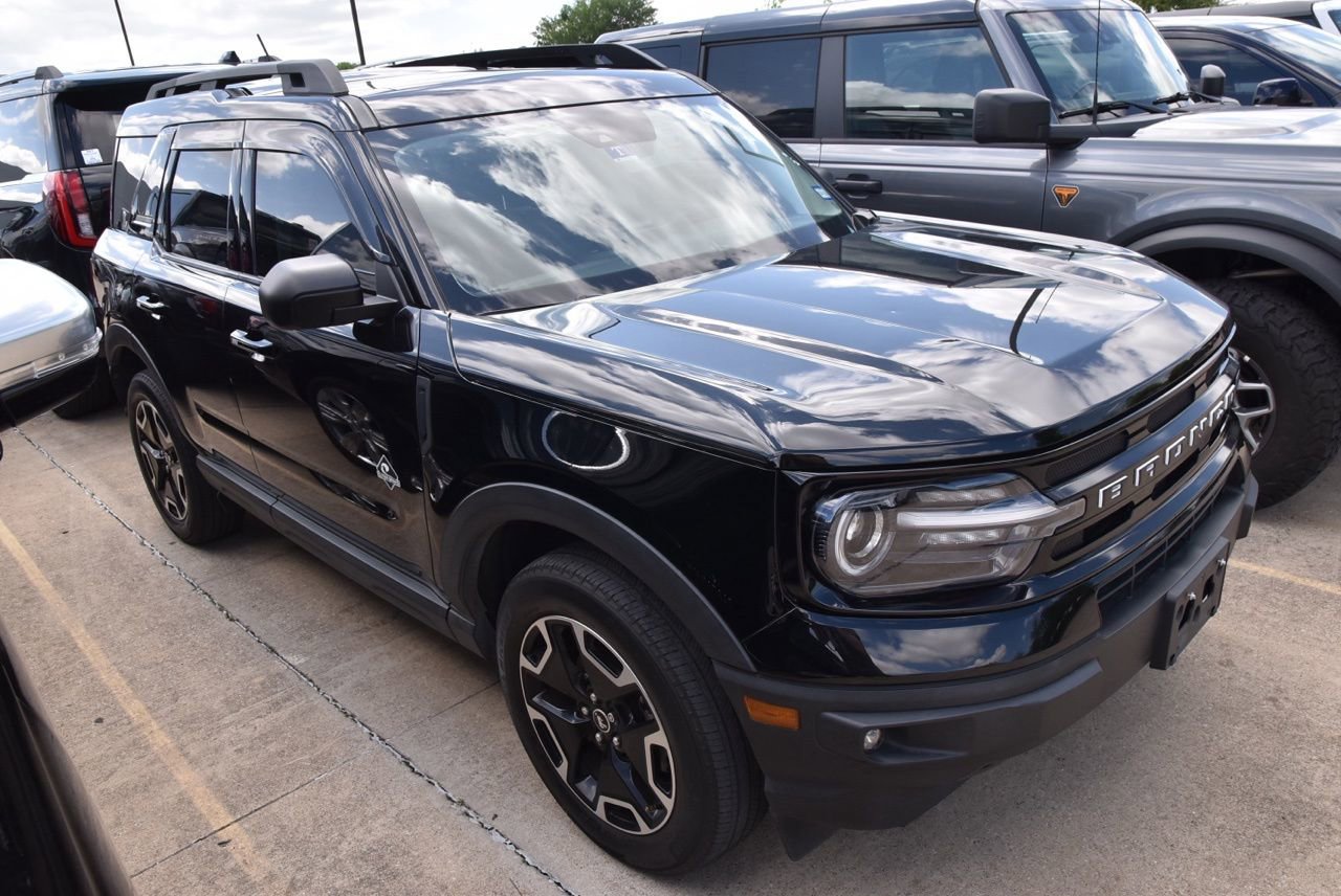 Certified 2023 Ford Bronco Sport Outer Banks w/ Tech Package image 5