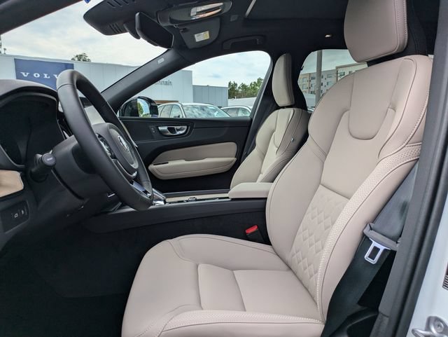 New 2026 Volvo XC60 T8 Plus w/ Protection Package Premier AWD/4WD image 21