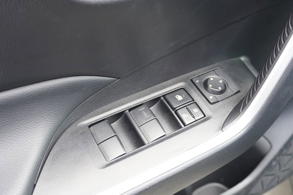 Used 2025 Toyota RAV4 LE image 13