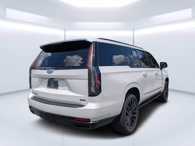 Used 2024 Cadillac Escalade ESV Sport Platinum w/ LPO, ONYX Package AWD/4WD image 3