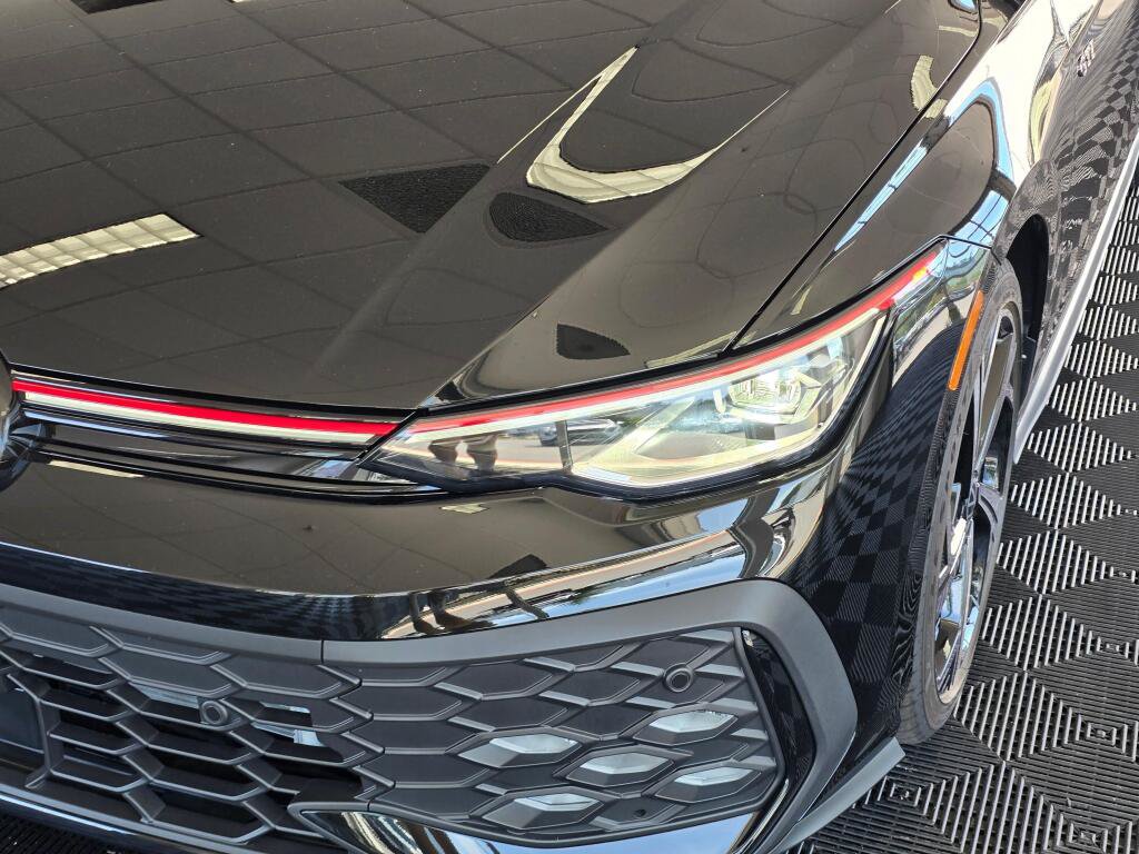 New 2026 Volkswagen GTI SE FWD image 9