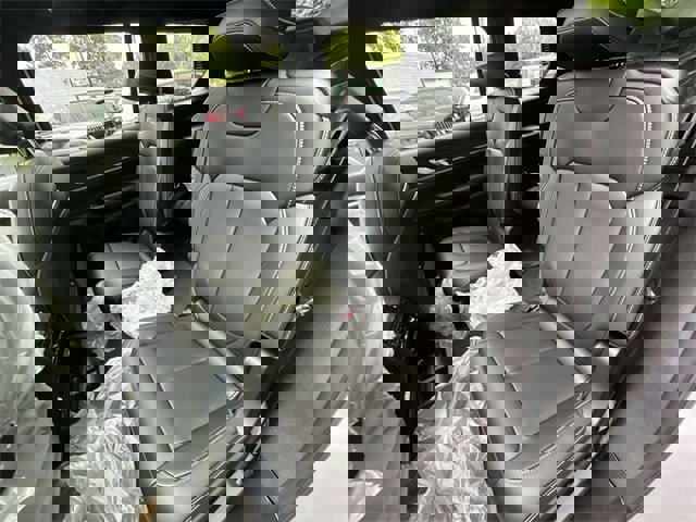 New 2025 Jeep Grand Cherokee L Limited image 13