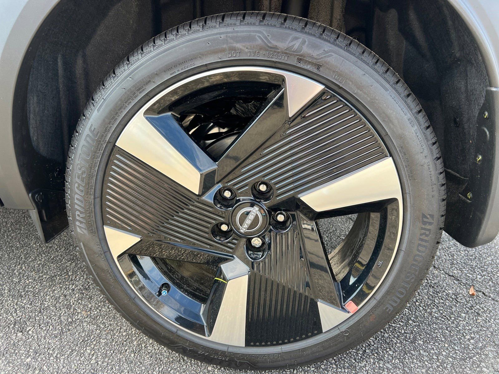 New 2026 Nissan Kicks SR image 19