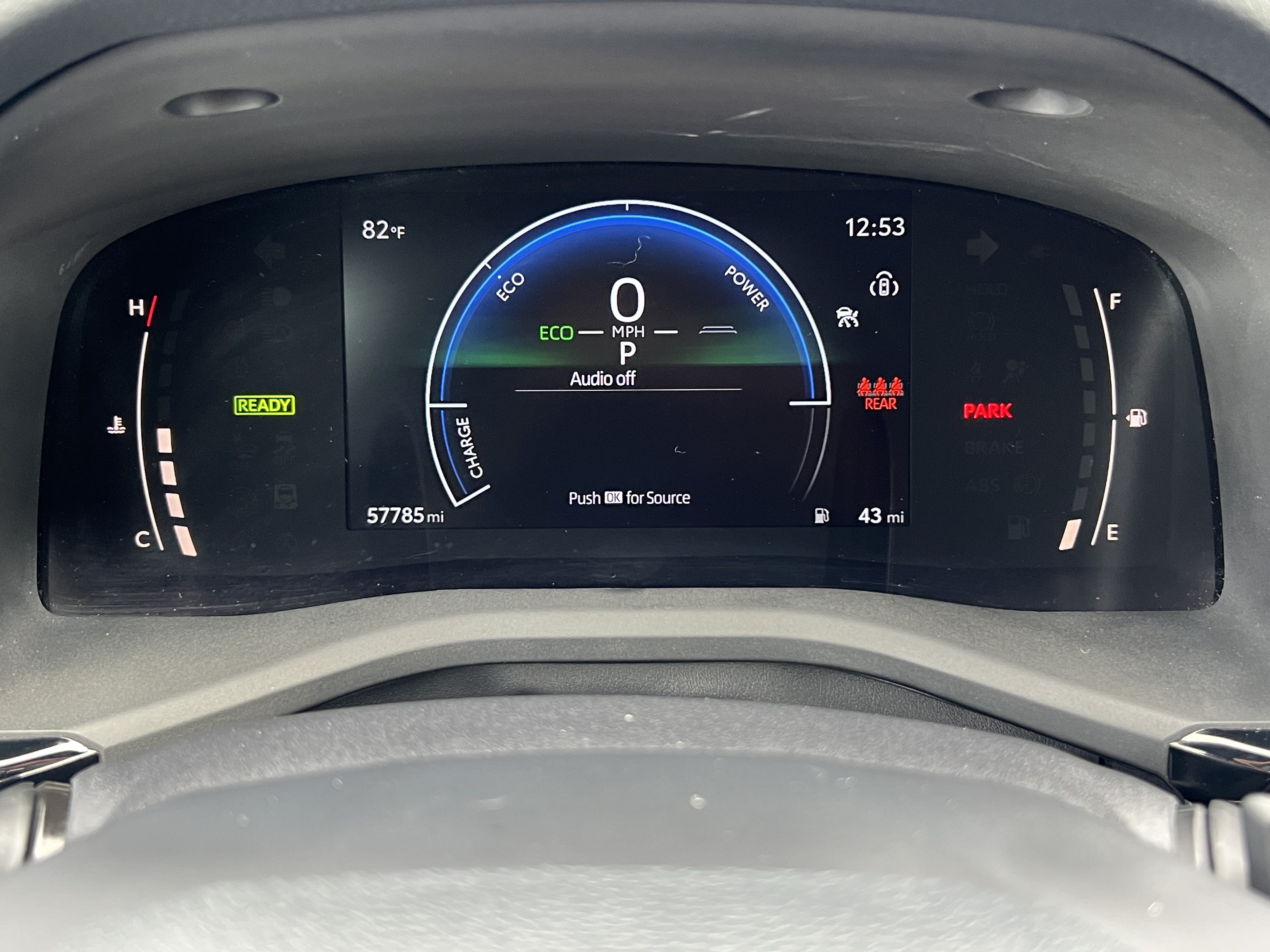 Used 2025 Toyota Camry SE FWD image 28