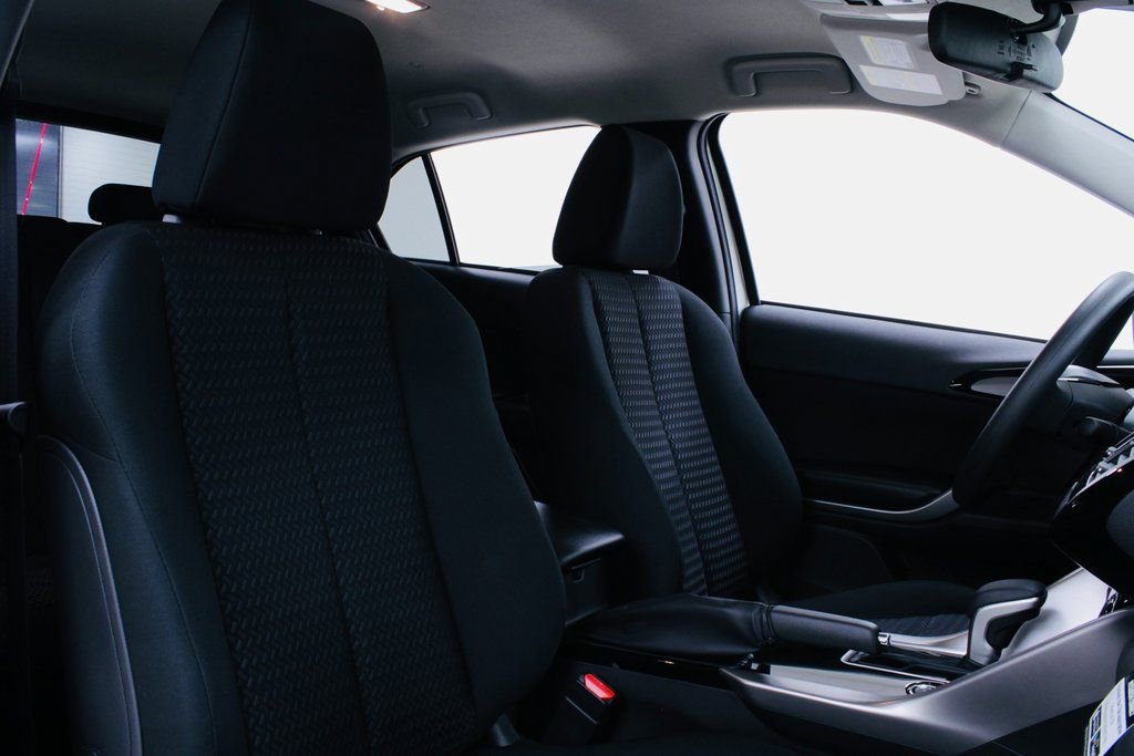 Used 2024 Mitsubishi Eclipse Cross Black Edition image 25
