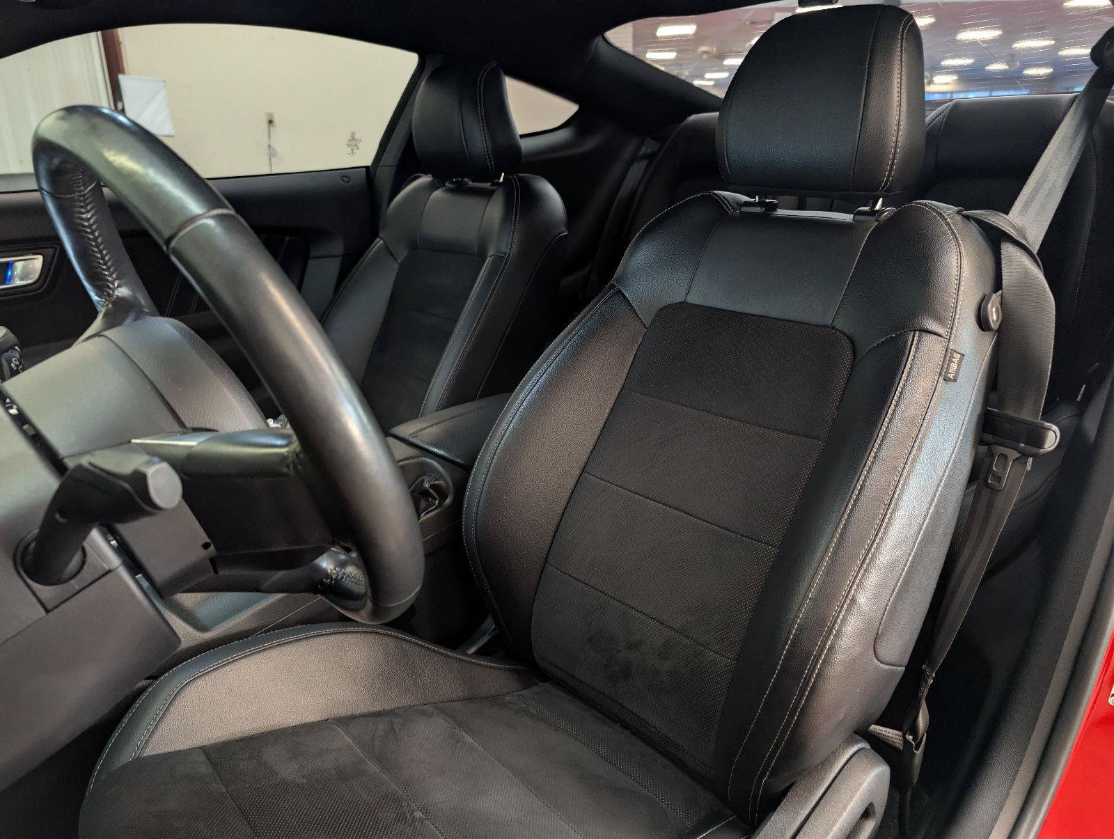 Used 2018 Ford Mustang GT Premium w/ GT Performance Package RWD image 14