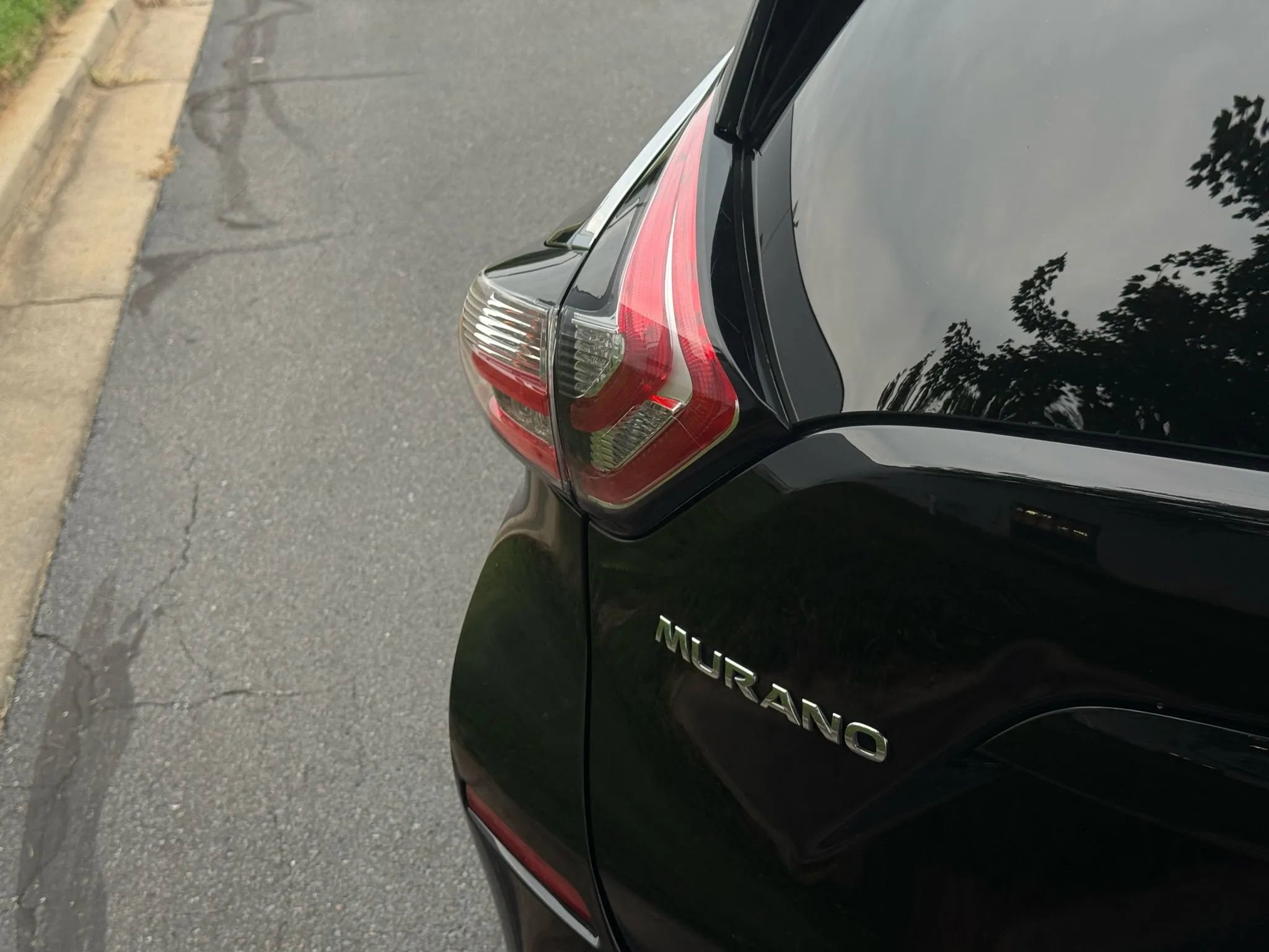Used 2018 Nissan Murano SV image 4