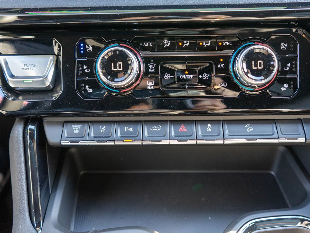 New 2026 GMC Sierra 3500 AT4 w/ AT4 Premium Plus Package image 28