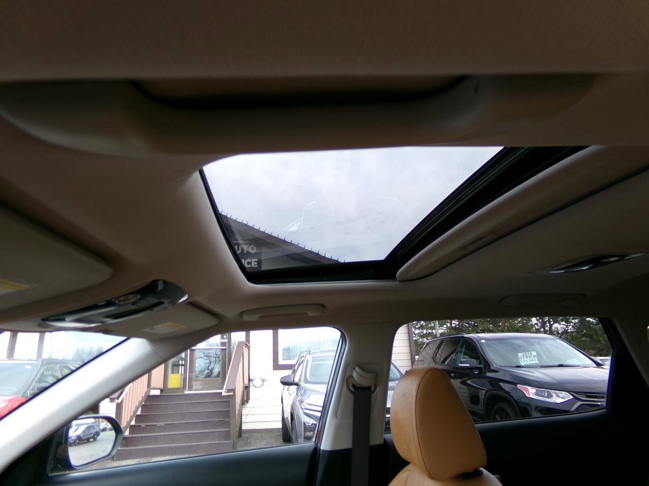 Used 2024 Kia Seltos EX image 32