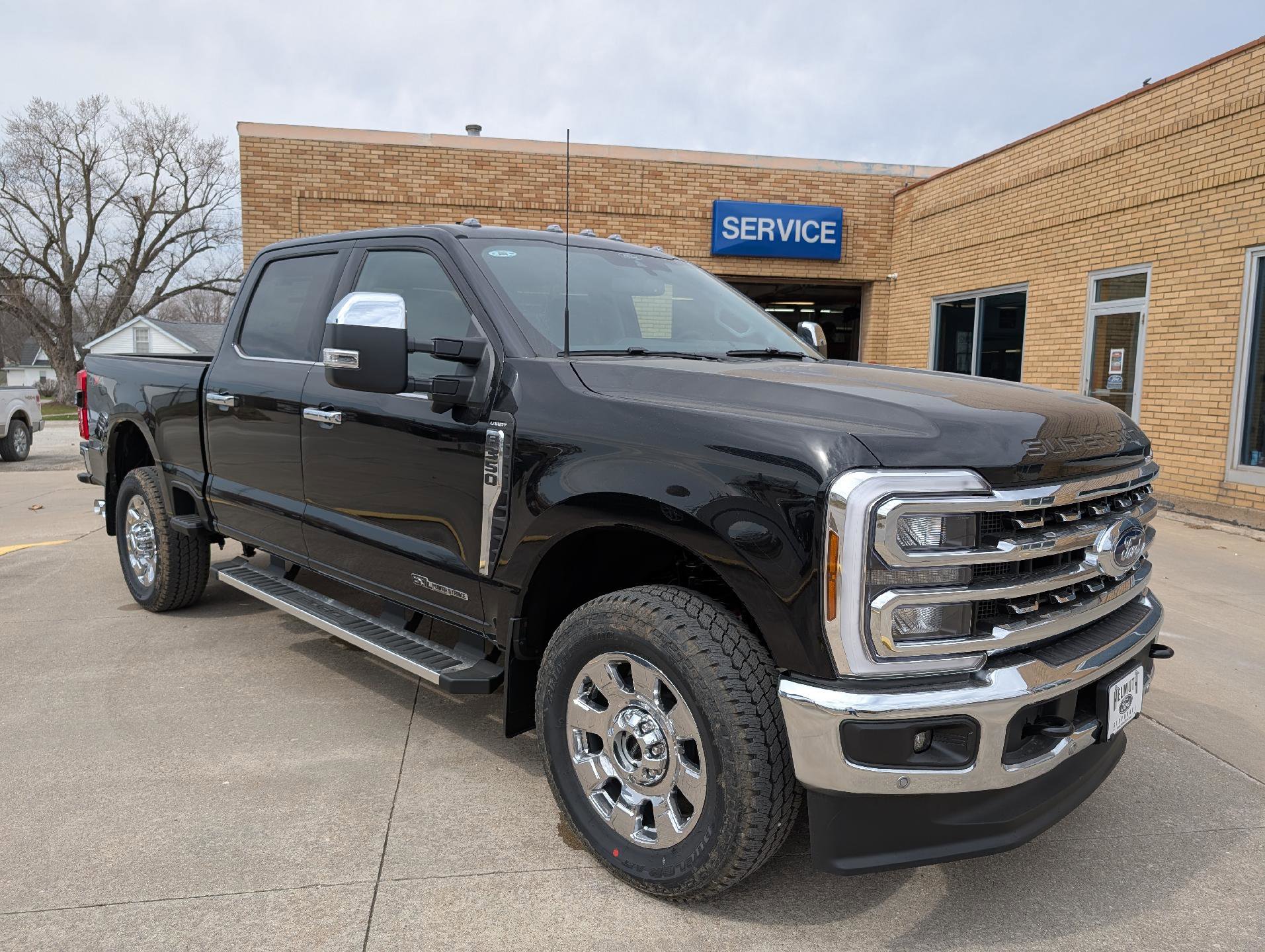 New 2026 Ford F350 Lariat w/ Lariat Premium Package image 4