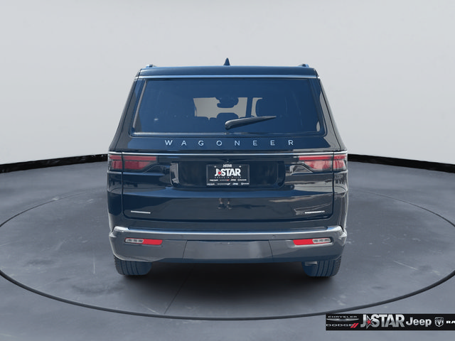 Used 2022 Jeep Wagoneer Series III AWD/4WD image 6