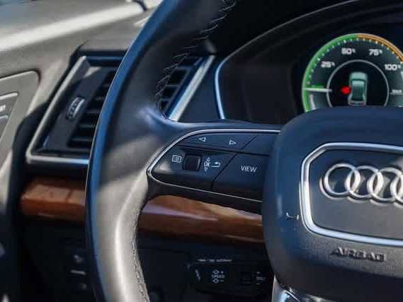 Used 2023 Audi Q5 e Premium Plus w/ Premium Plus Package image 17