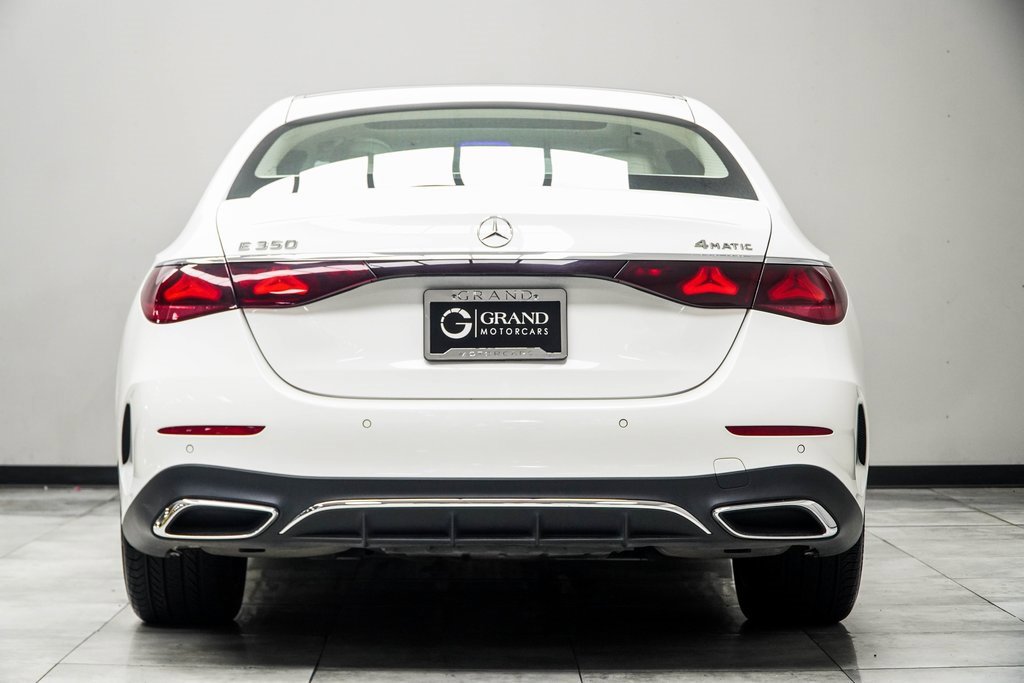 Used 2025 Mercedes-Benz E 350 4MATIC Sedan image 11