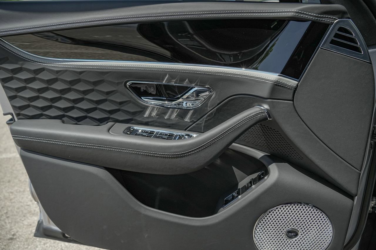 New 2025 Bentley Flying Spur Plug-In Hybrid image 34