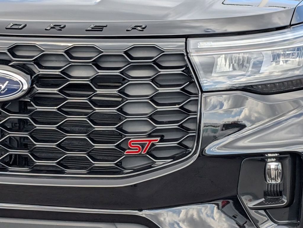 New 2026 Ford Explorer ST w/ Sun And Sound Package image 10