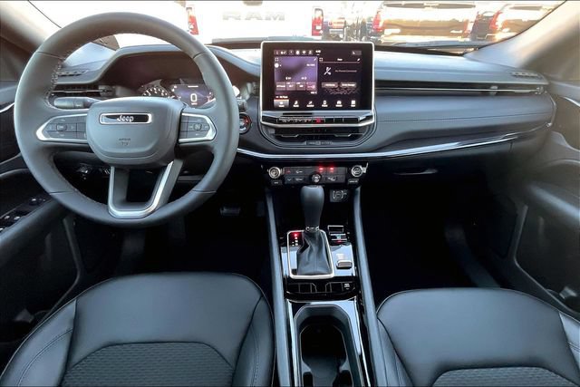 New 2026 Jeep Compass Latitude AWD/4WD image 5