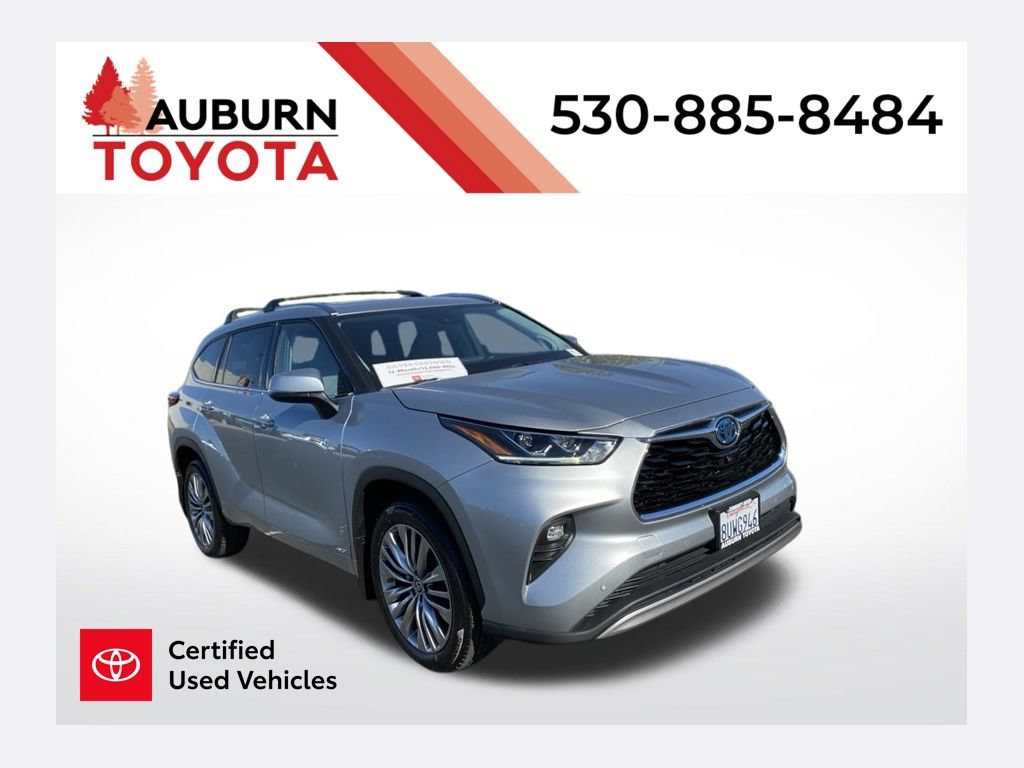 Certified 2021 Toyota Highlander Platinum AWD/4WD image 1