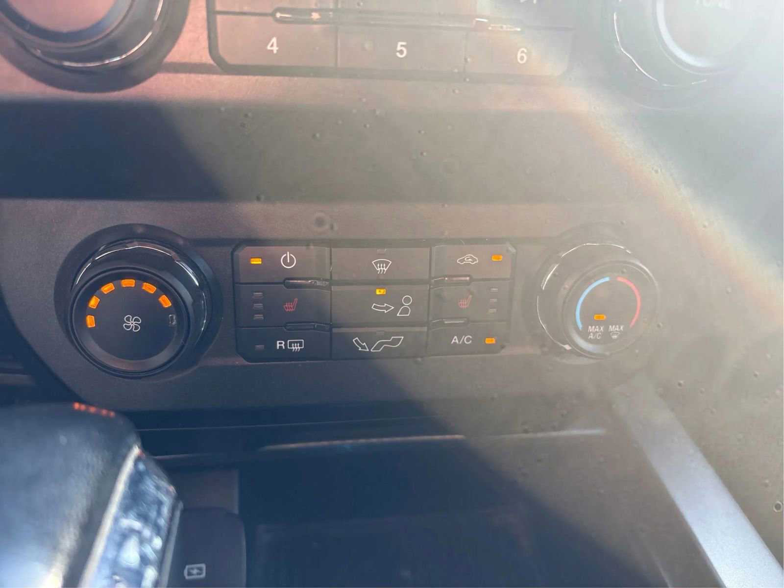 Used 2020 Ford F150 XLT w/ Equipment Group 302A Luxury AWD/4WD image 29