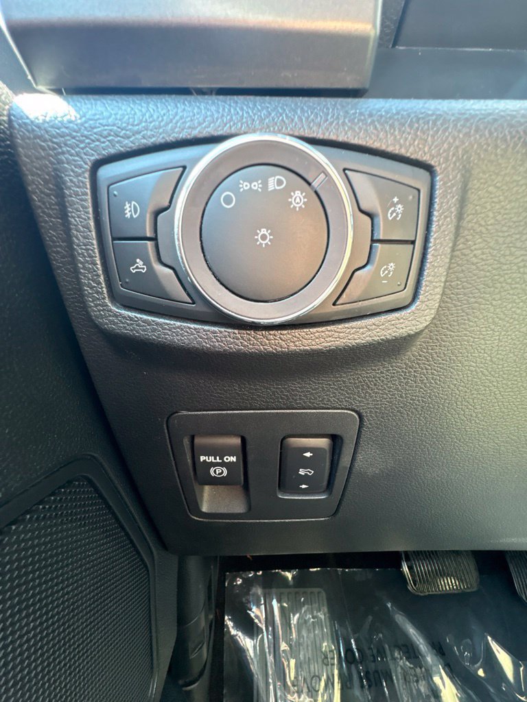 Used 2019 Ford F150 XLT w/ Equipment Group 302A Luxury AWD/4WD image 22