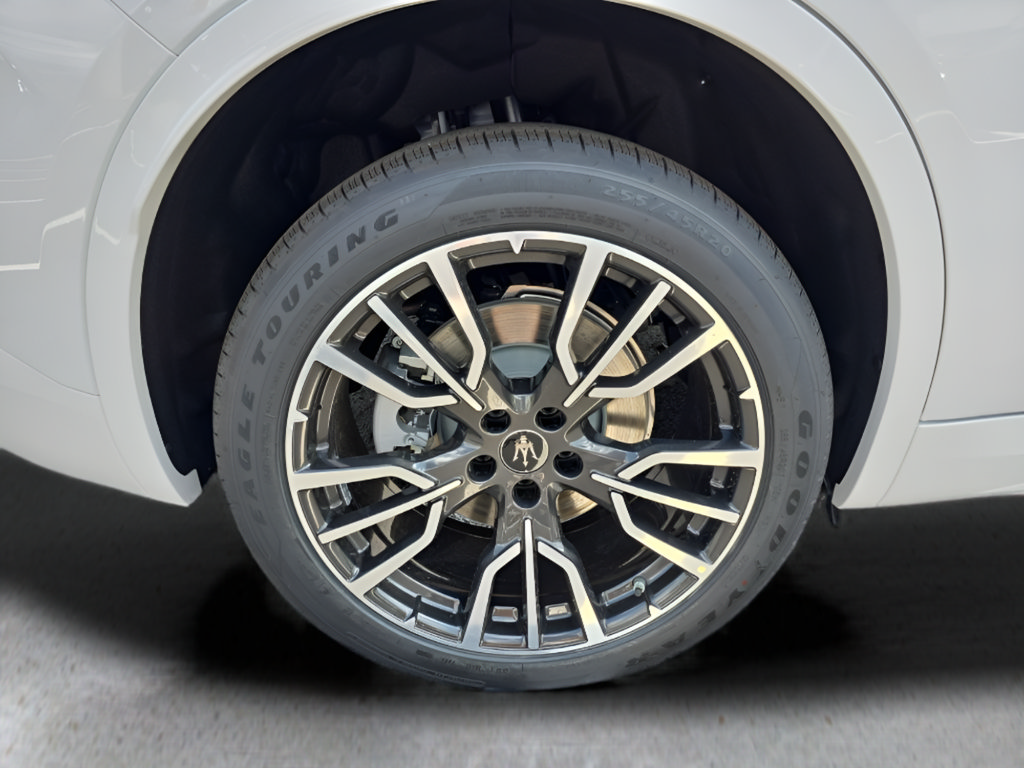 New 2025 Maserati Grecale GT AWD/4WD image 14