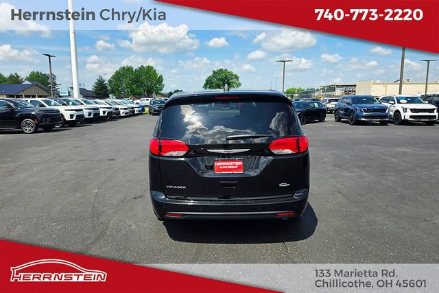 New 2026 Chrysler Voyager LX FWD image 30