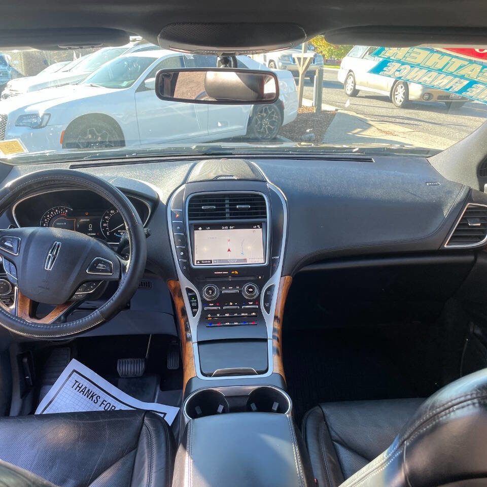 Used 2017 Lincoln MKX Reserve image 12