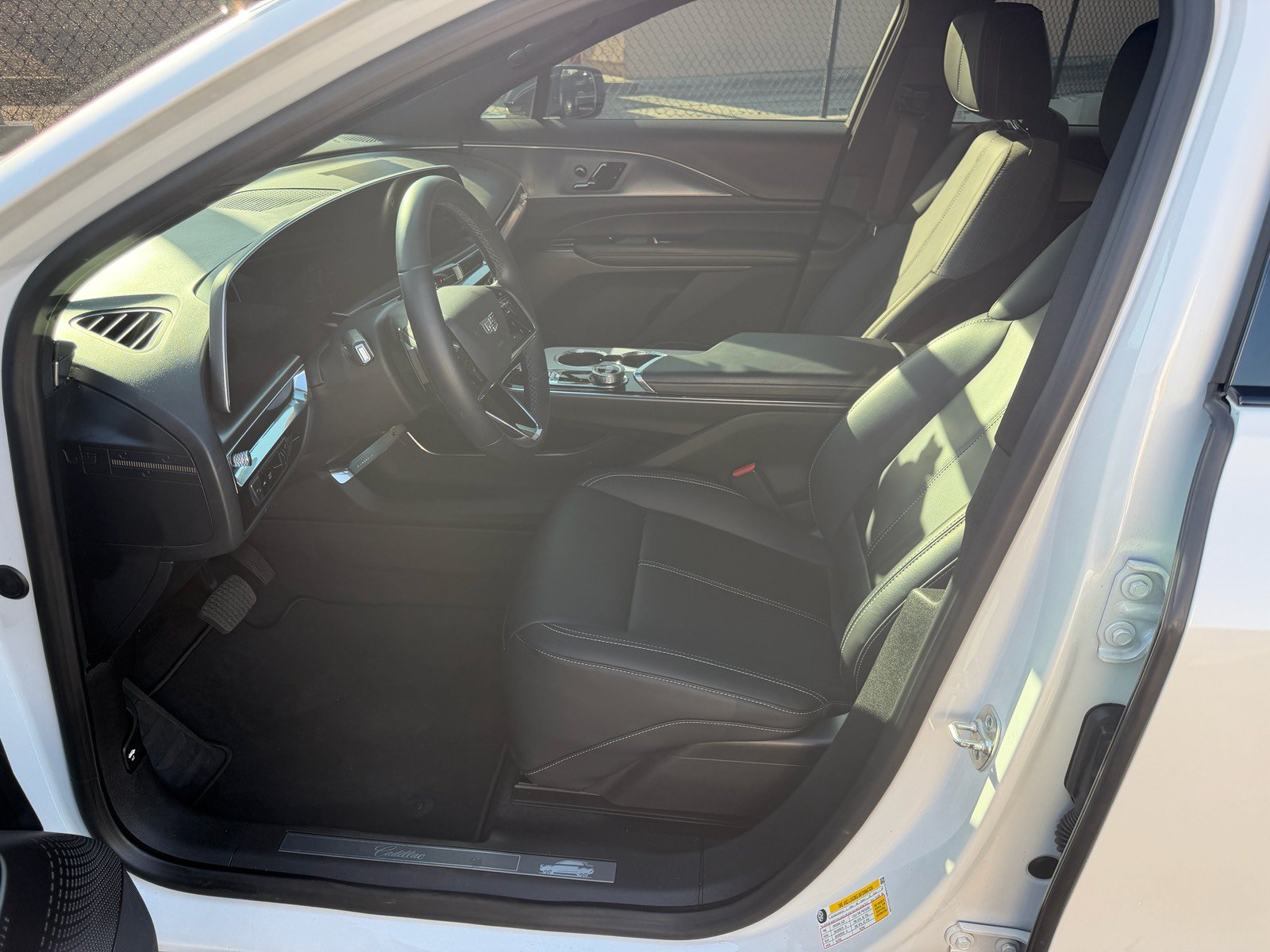 Used 2024 Cadillac Lyriq Tech w/ Driver Assist Package AWD/4WD image 19