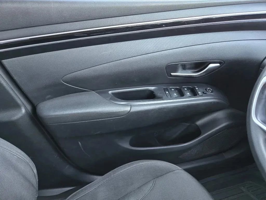 Used 2022 Hyundai Tucson SEL image 12