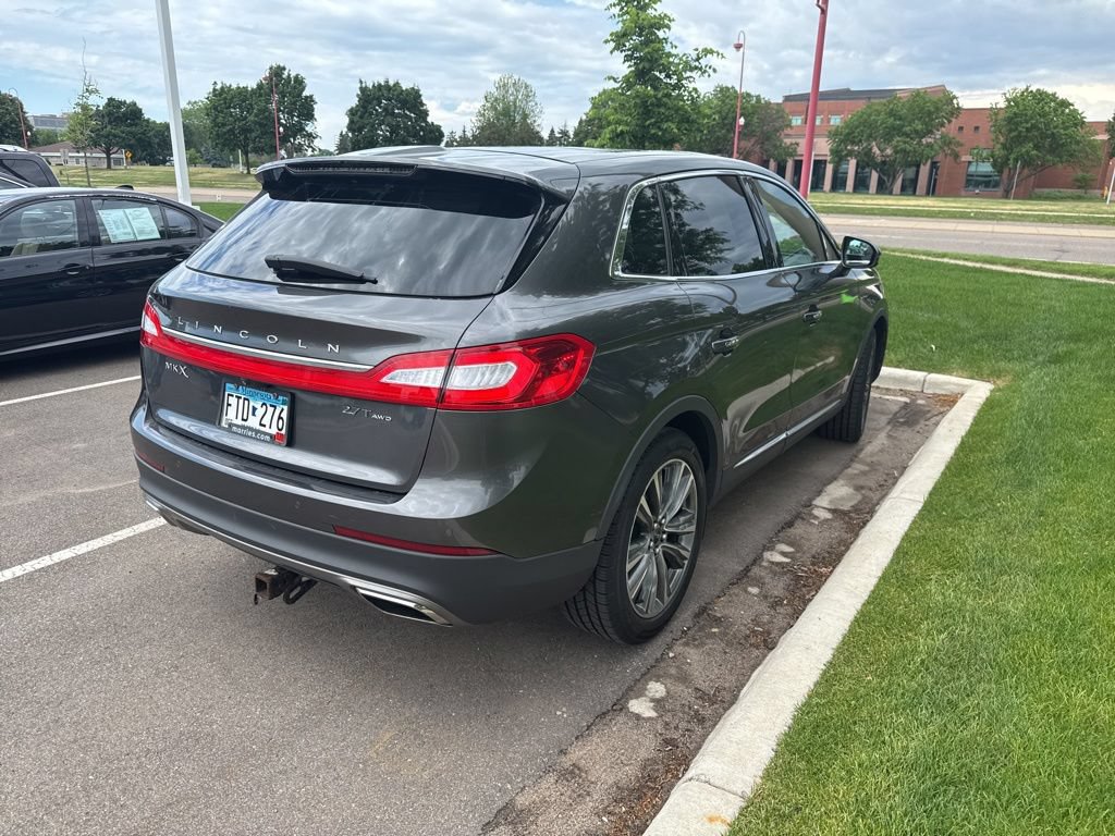 Used 2017 Lincoln MKX Reserve w/ Lincoln MKX Climate Package AWD/4WD image 2