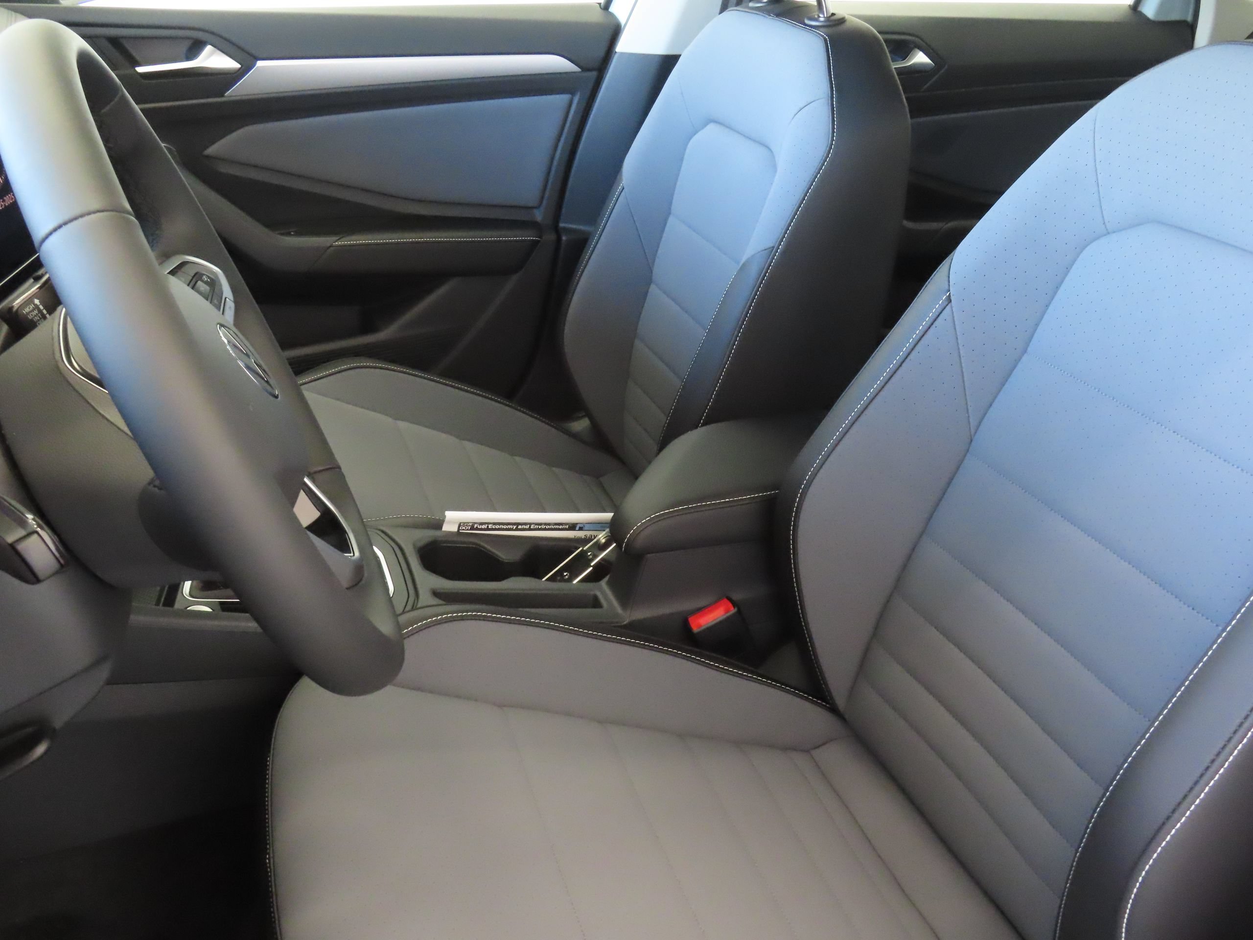 New 2026 Volkswagen Jetta SE FWD image 11