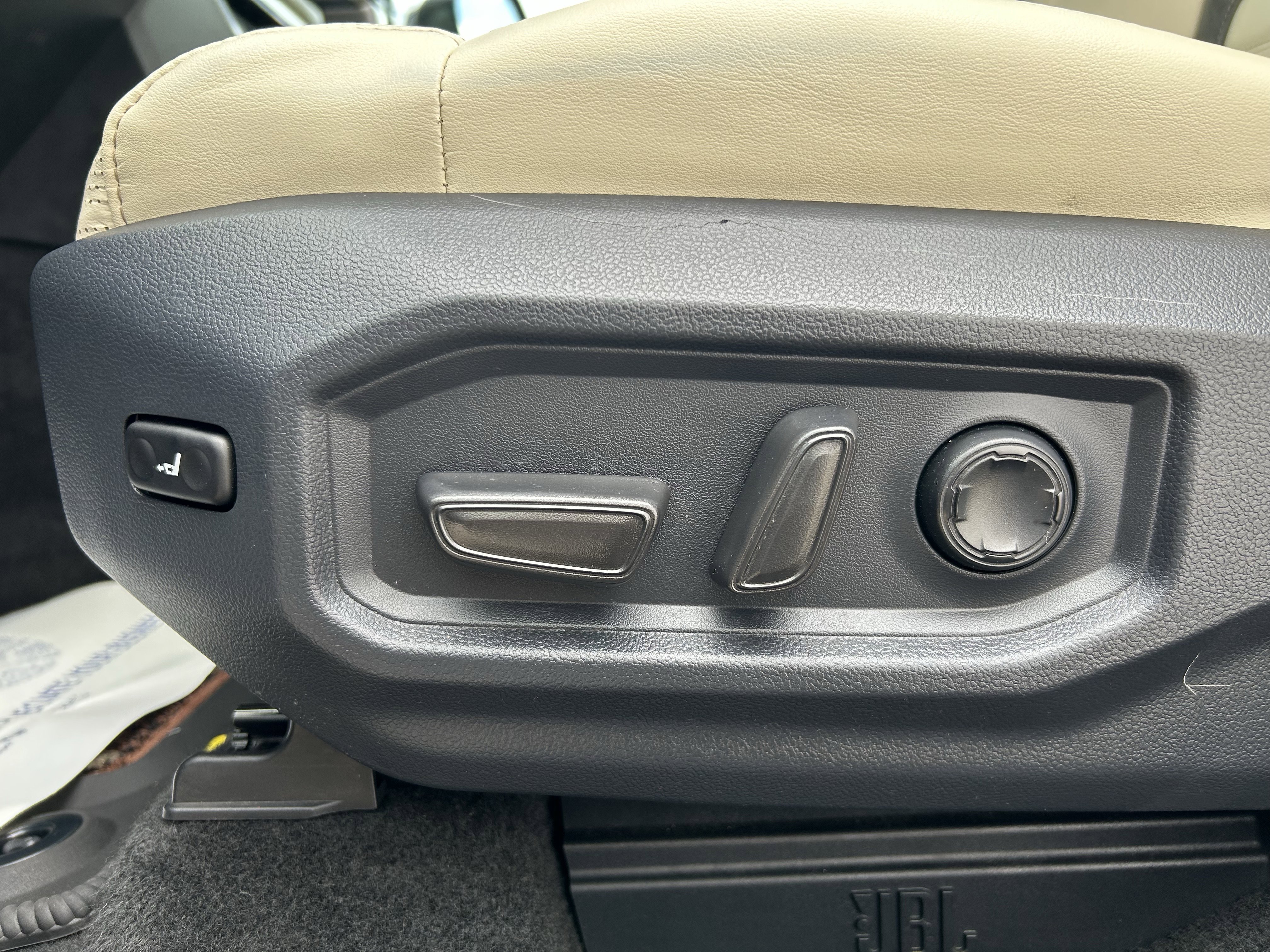 Used 2023 Toyota Tundra 1794 Edition AWD/4WD image 15