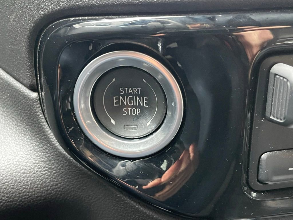 Certified 2024 Chevrolet Silverado 1500 LTZ image 35