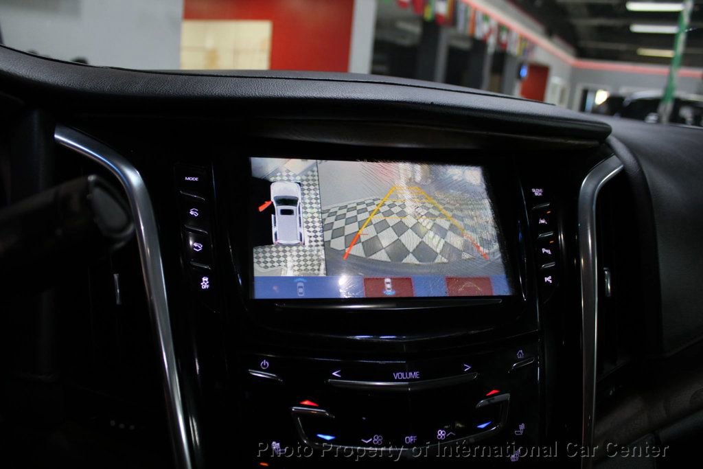 Used 2017 Cadillac Escalade Premium Luxury image 21