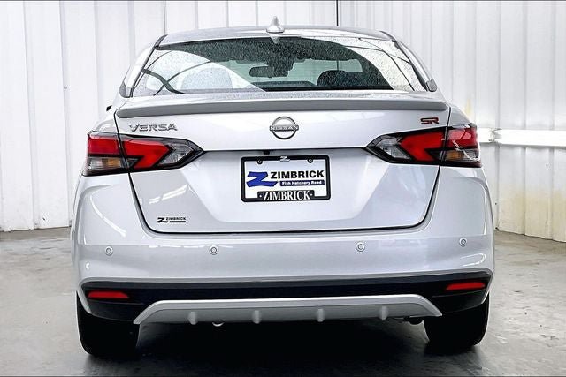 Used 2024 Nissan Versa SR FWD image 4