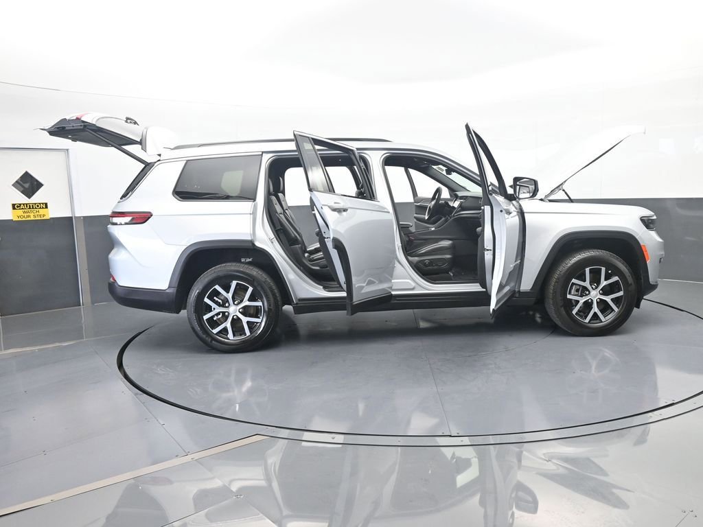 Used 2025 Jeep Grand Cherokee L Limited image 73