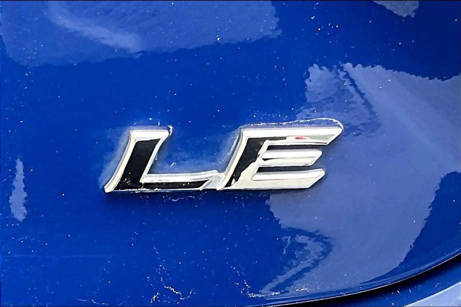 Used 2025 Toyota Camry LE FWD image 10