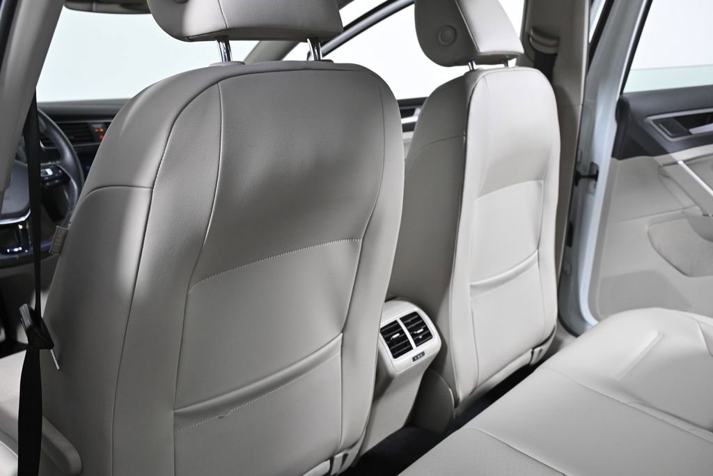 Used 2019 Volkswagen Golf Alltrack SE image 28