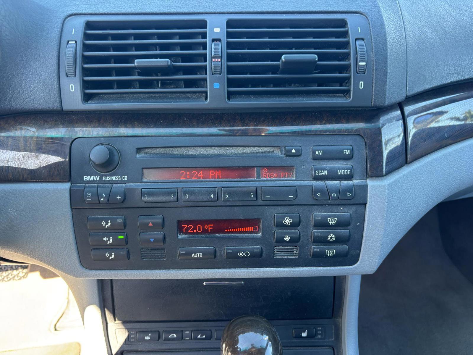 Used 2004 BMW 325Ci Convertible image 14