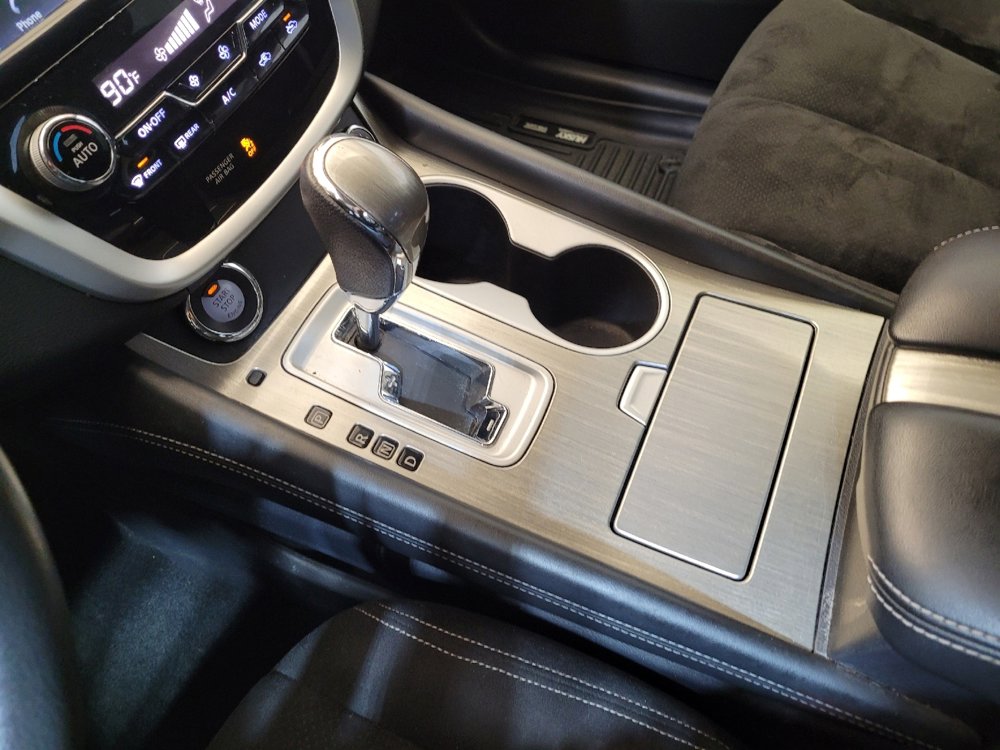 Used 2017 Nissan Murano SV image 26