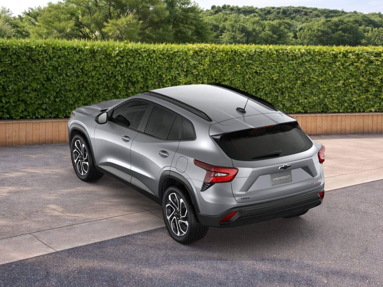 New 2026 Chevrolet Trax RS w/ Driver Confidence Package FWD image 2
