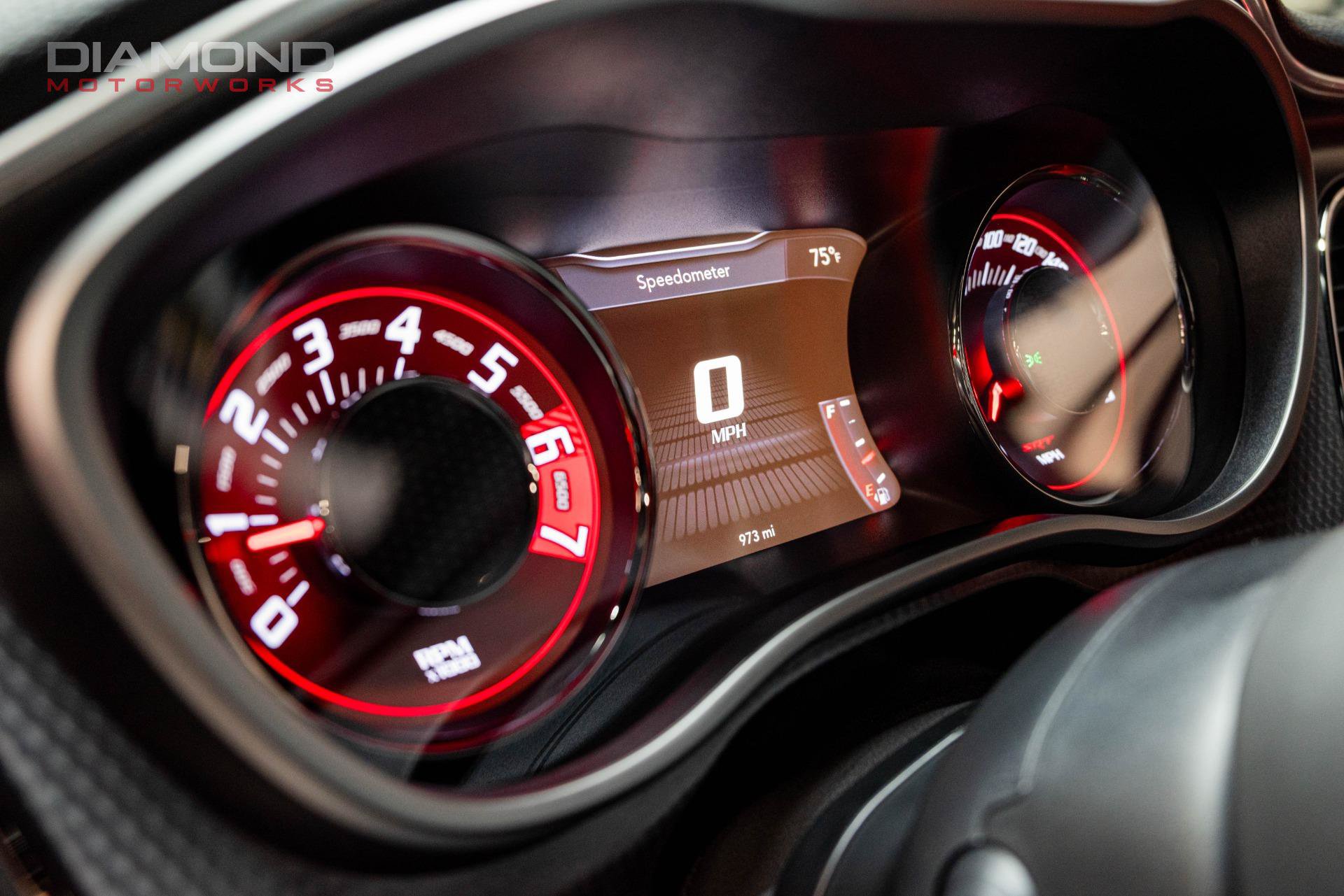 Used 2015 Dodge Challenger SRT Hellcat RWD image 98