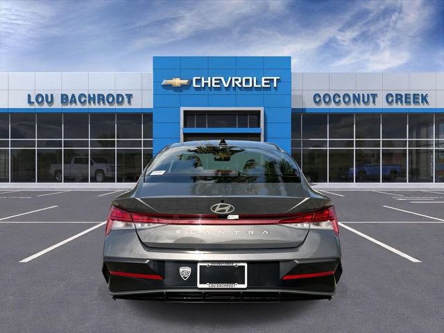 Used 2025 Hyundai Elantra SEL FWD image 7