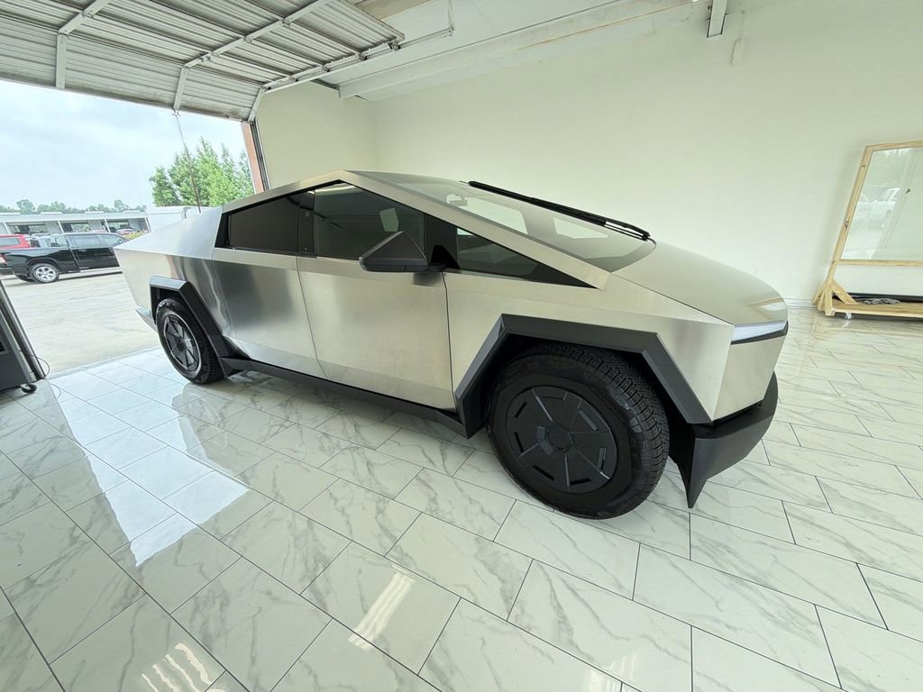 Used 2025 Tesla Cybertruck AWD Crew Cab image 2