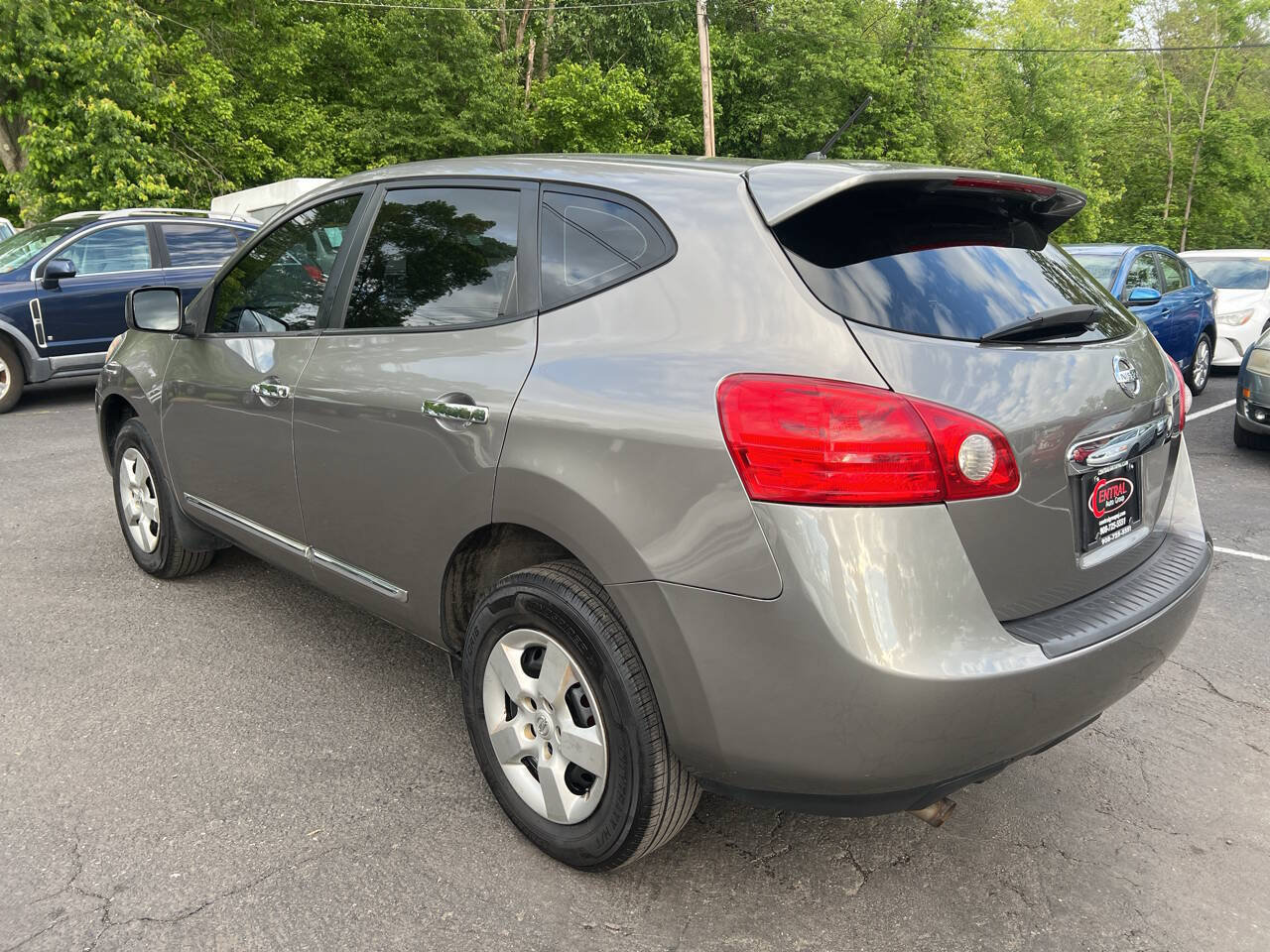 Used 2014 Nissan Rogue S AWD/4WD image 7